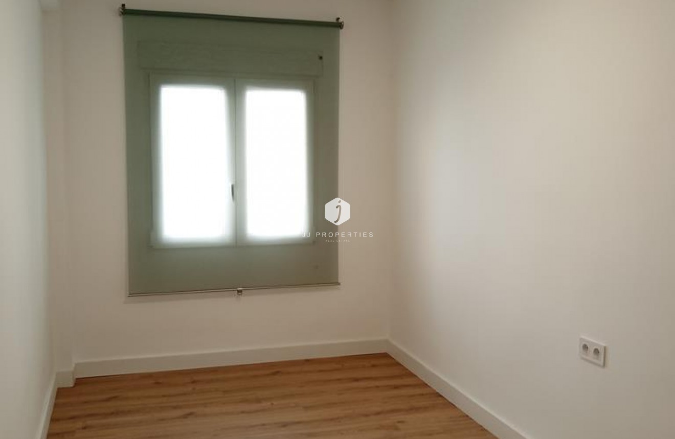 Resale - Apartment / flat -
Torrevieja - El molino