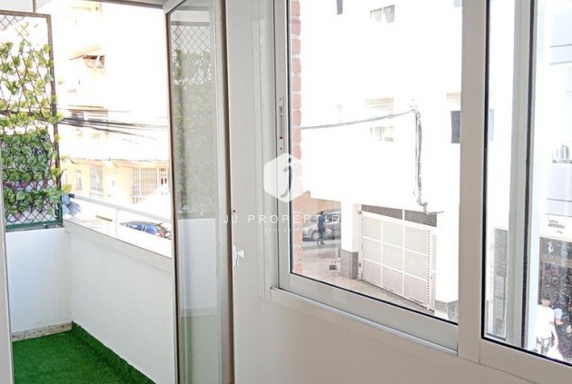 Resale - Apartment / flat -
Torrevieja - El molino