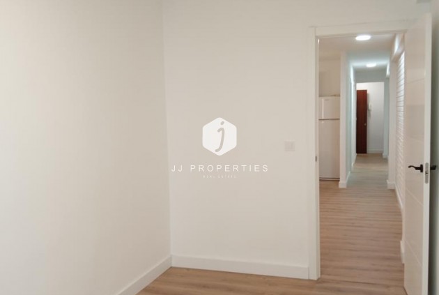 Resale - Apartment / flat -
Torrevieja - El molino