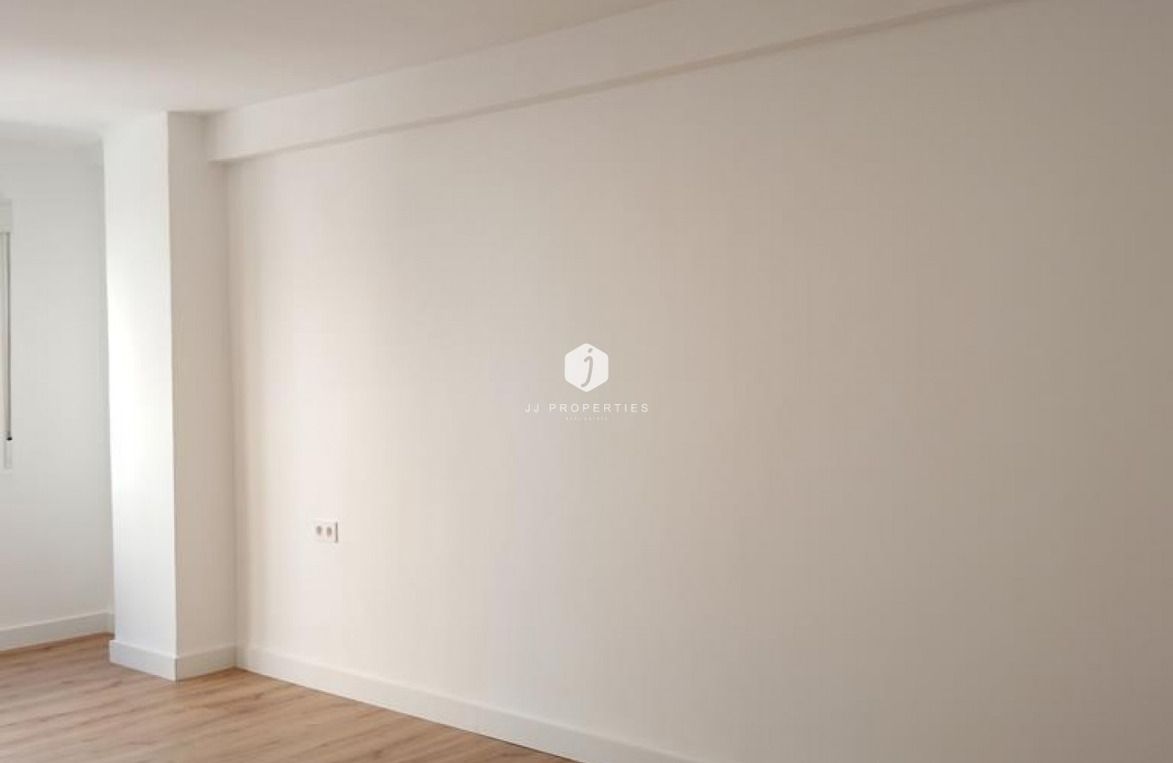 Resale - Apartment / flat -
Torrevieja - El molino