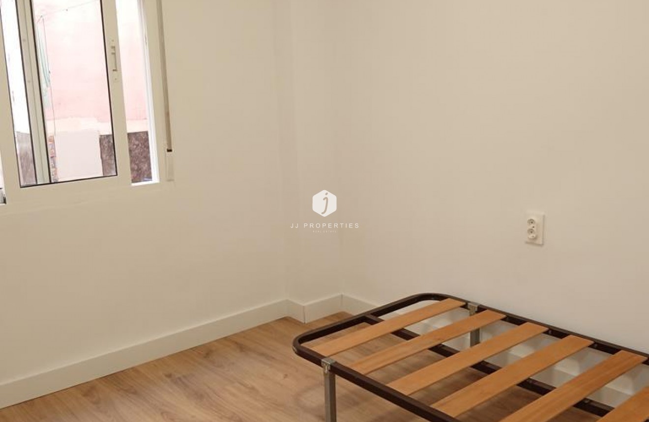 Resale - Apartment / flat -
Torrevieja - El molino