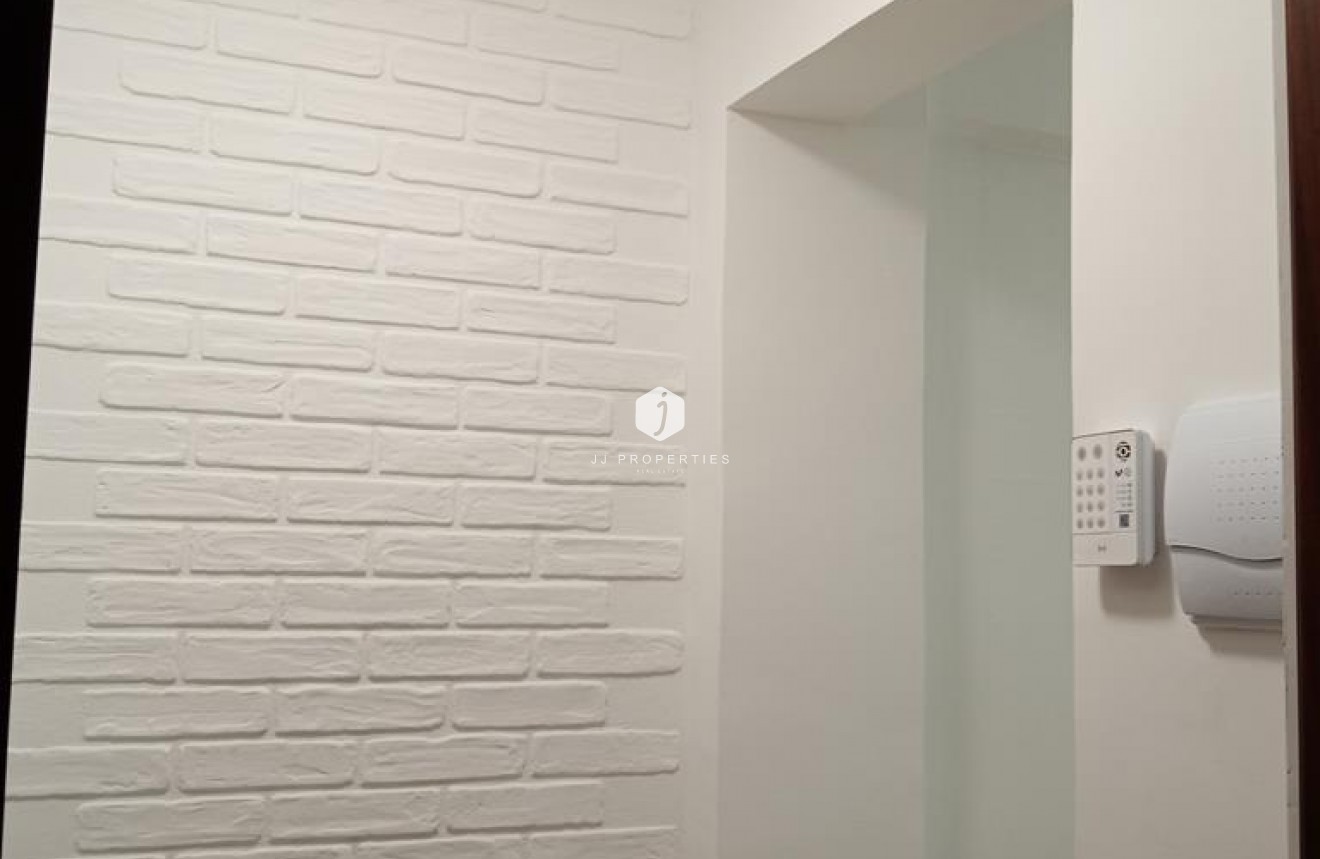 Resale - Apartment / flat -
Torrevieja - El molino