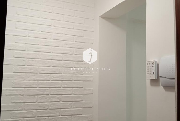 Resale - Apartment / flat -
Torrevieja - El molino