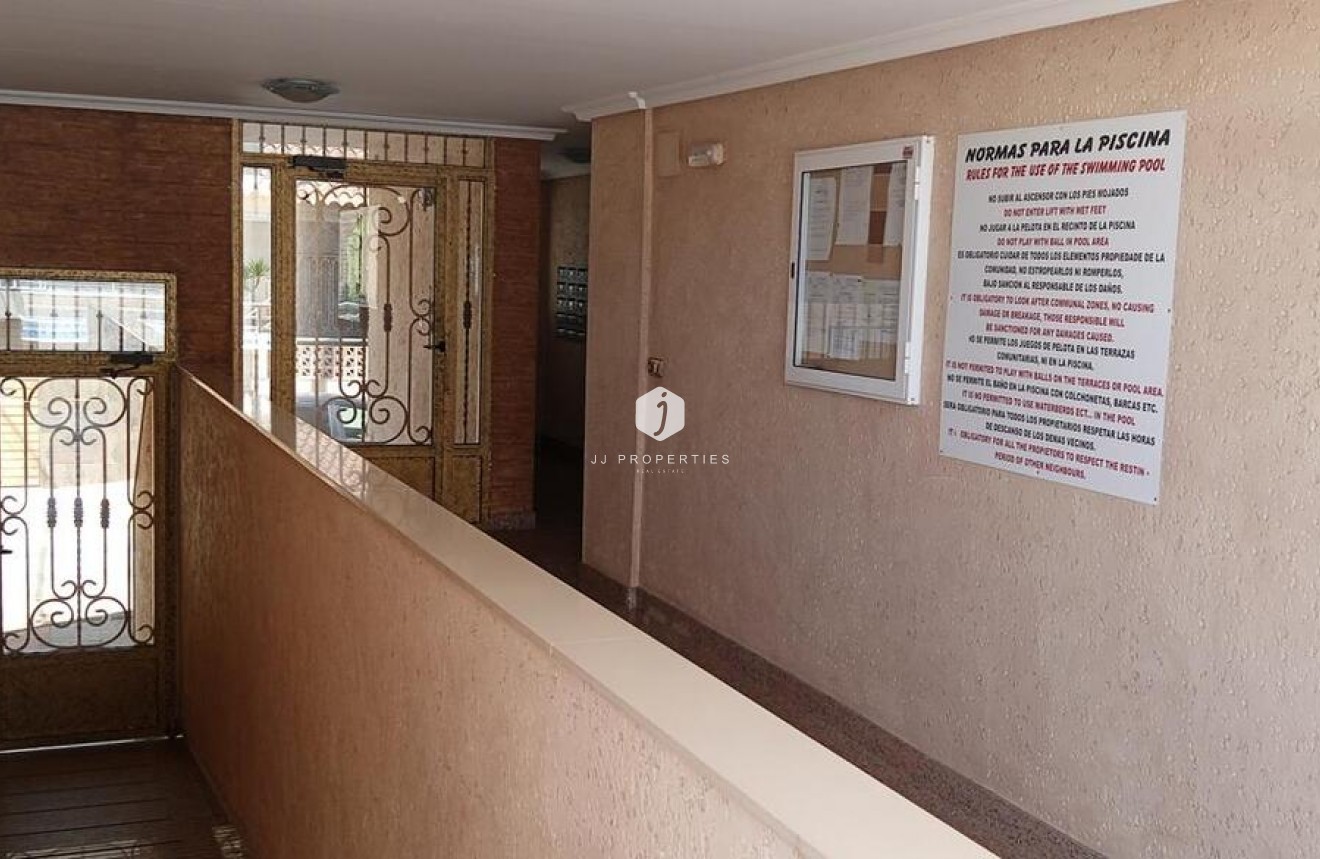 Resale - Apartment / flat -
Los Montesinos - PUEBLO CENTRO