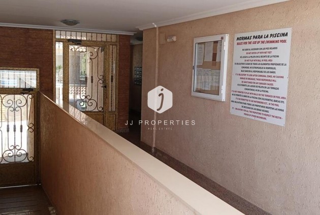 Resale - Apartment / flat -
Los Montesinos - PUEBLO CENTRO