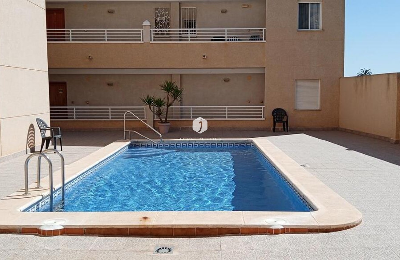 Resale - Apartment / flat -
Los Montesinos - PUEBLO CENTRO