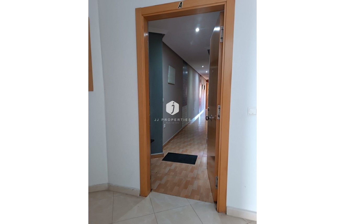 Segunda mano - Apartamento / piso -
Los Montesinos - Costa Blanca
