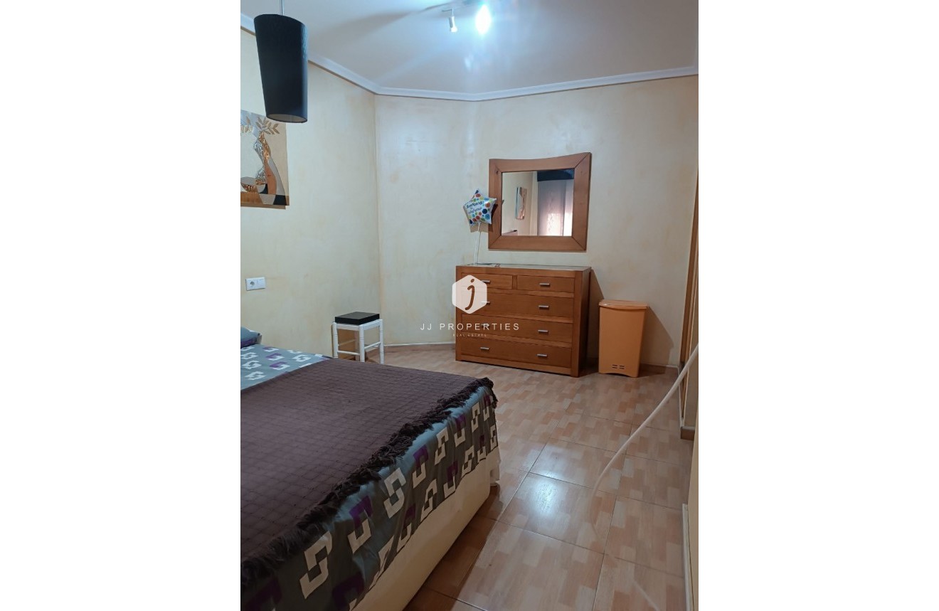 Segunda mano - Apartamento / piso -
Los Montesinos - Costa Blanca