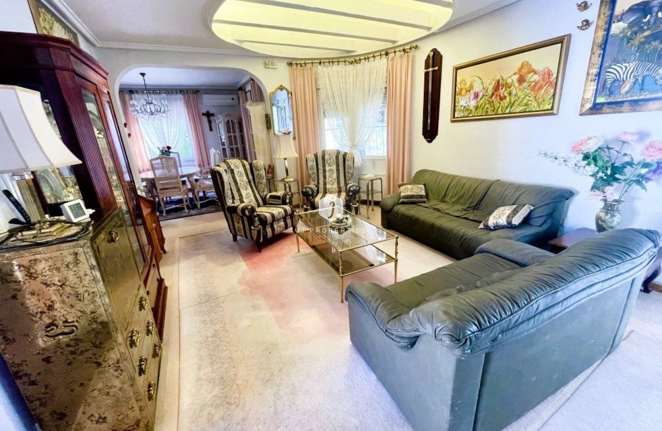 D'occasion - Villa -
Ciudad Quesada - Costa Blanca