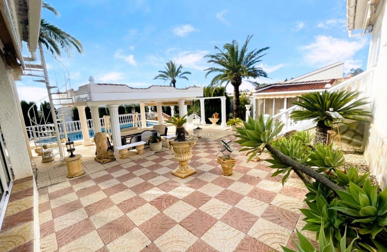 D'occasion - Villa -
Ciudad Quesada - Costa Blanca