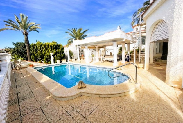 D'occasion - Villa -
Ciudad Quesada - Costa Blanca