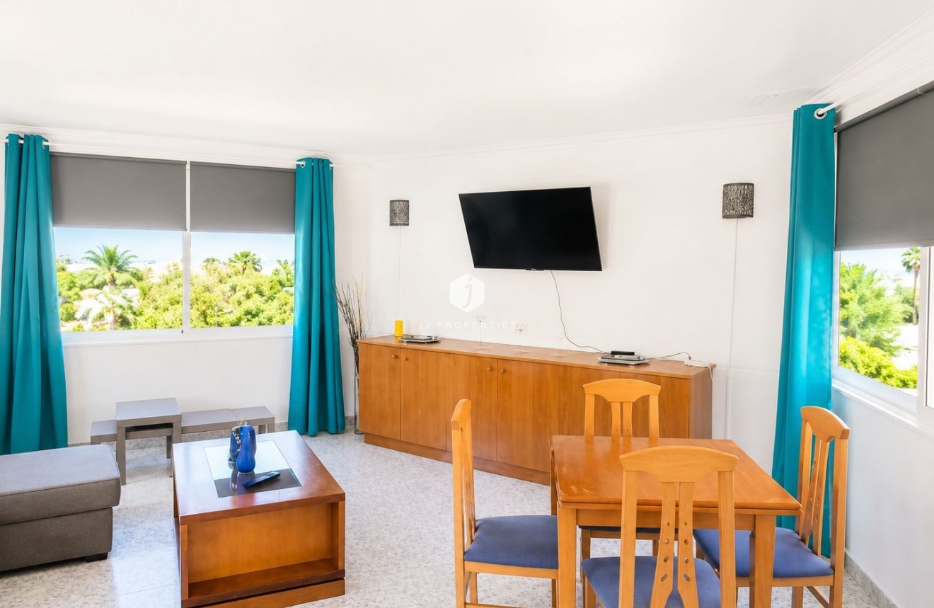 Resale - Apartment / flat -
San Miguel de Salinas - Inland
