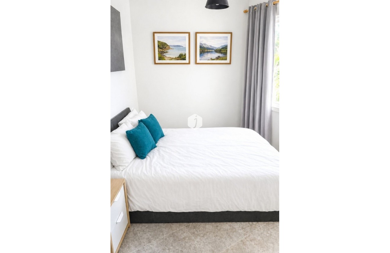 Resale - Apartment / flat -
San Miguel de Salinas - Inland