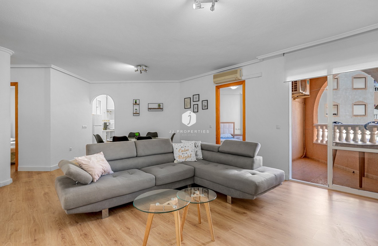 Resale - Apartment / flat -
Torrevieja - Costa Blanca