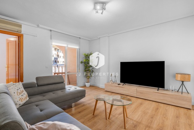 Resale - Apartment / flat -
Torrevieja - Costa Blanca