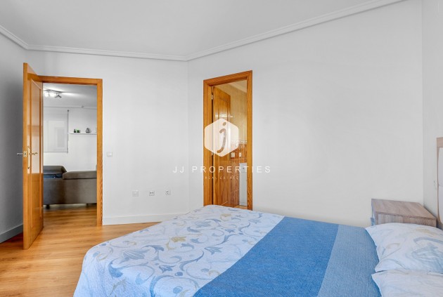 Resale - Apartment / flat -
Torrevieja - Costa Blanca
