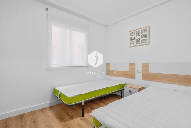 Resale - Apartment / flat -
Torrevieja - Costa Blanca