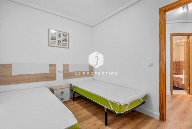 Resale - Apartment / flat -
Torrevieja - Costa Blanca