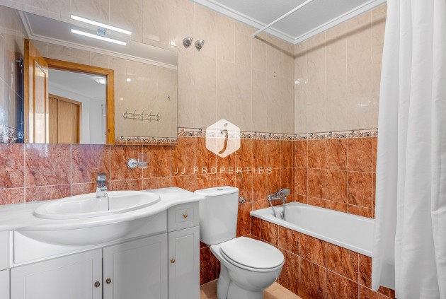 Resale - Apartment / flat -
Torrevieja - Costa Blanca