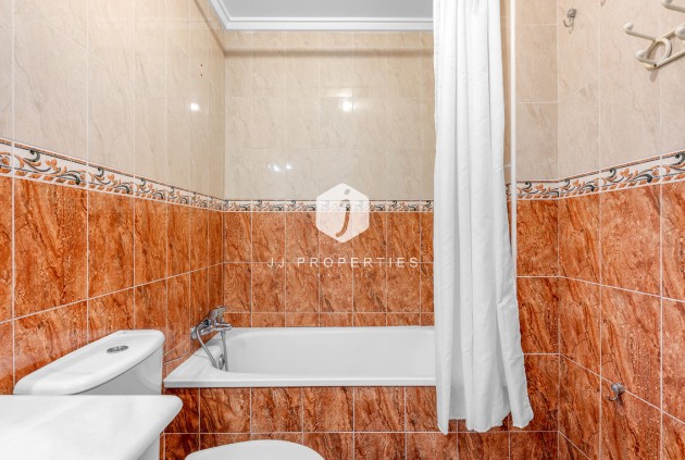 Resale - Apartment / flat -
Torrevieja - Costa Blanca