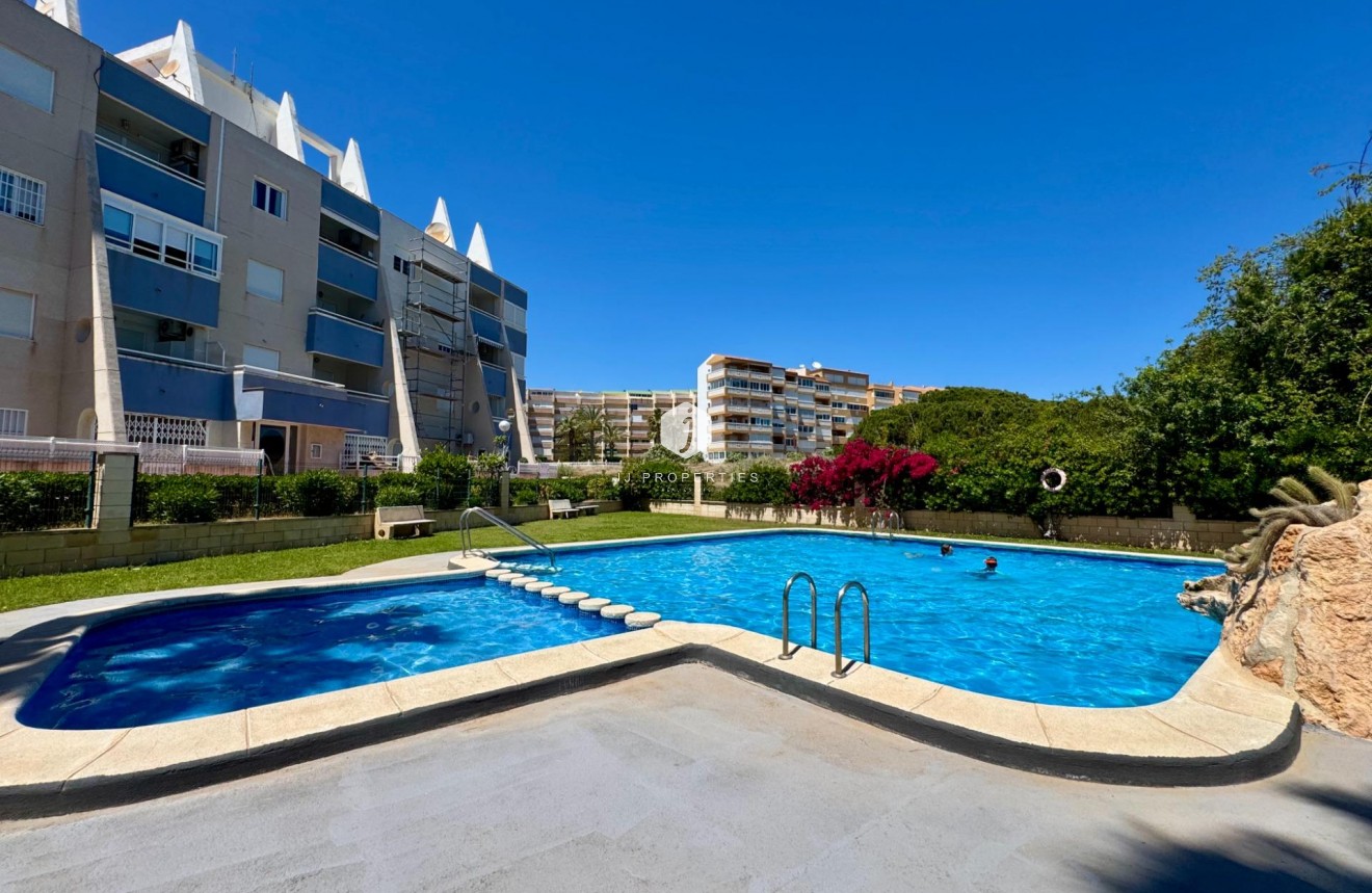 Resale - Apartment / flat -
Torrevieja - Gaspar Perrelló
