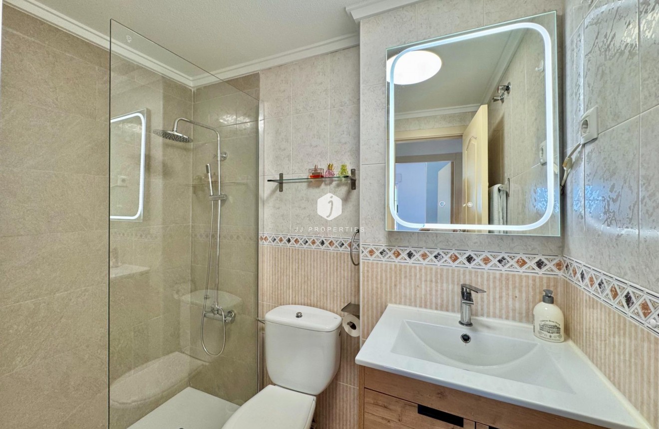 Resale - Apartment / flat -
Torrevieja - Gaspar Perrelló