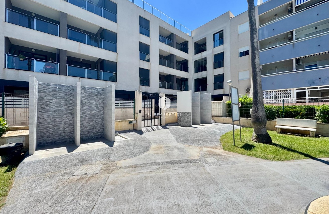 Resale - Apartment / flat -
Torrevieja - Gaspar Perrelló
