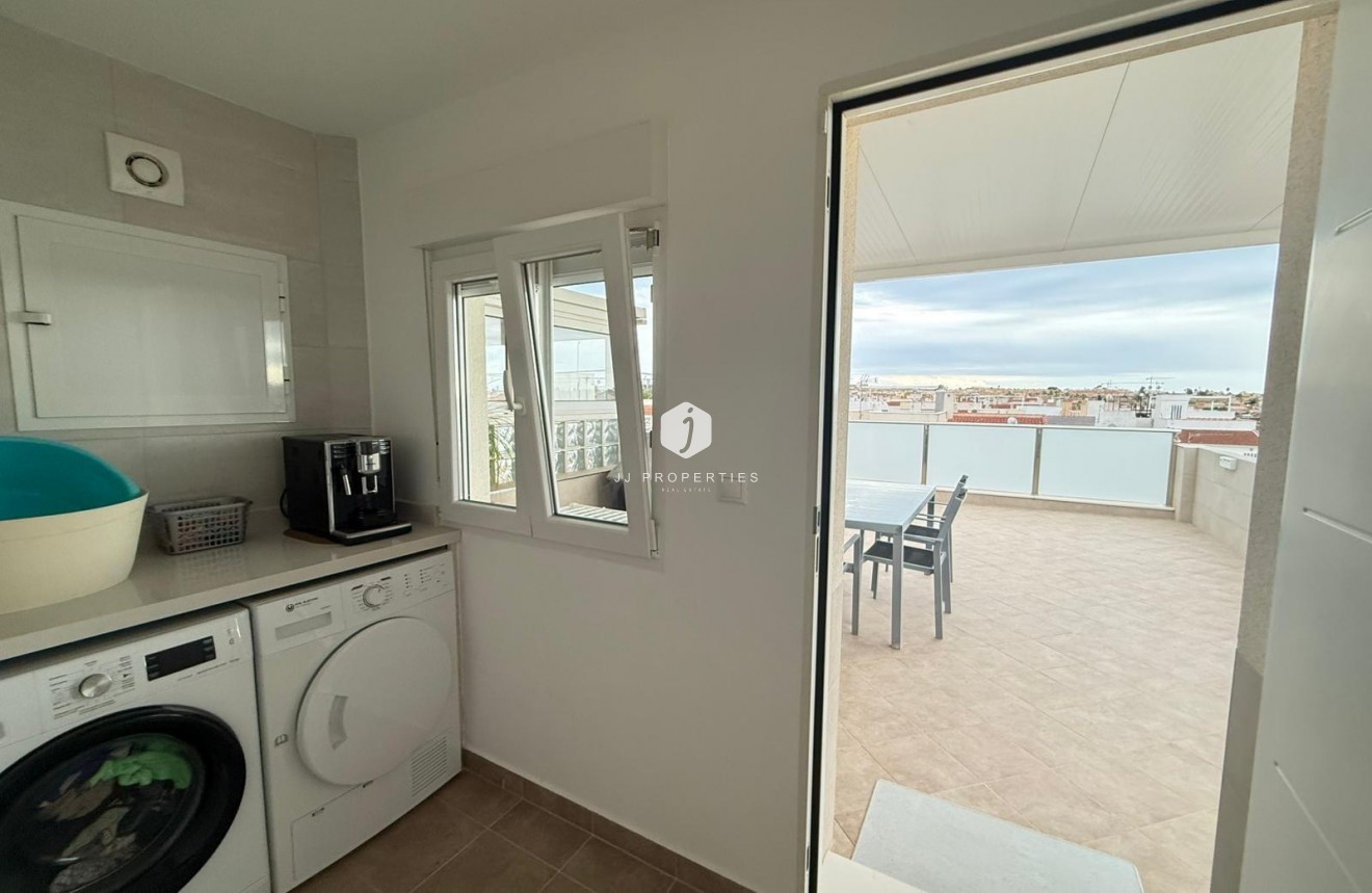Z drugiej ręki - Szalet -
Torrevieja - El chaparral