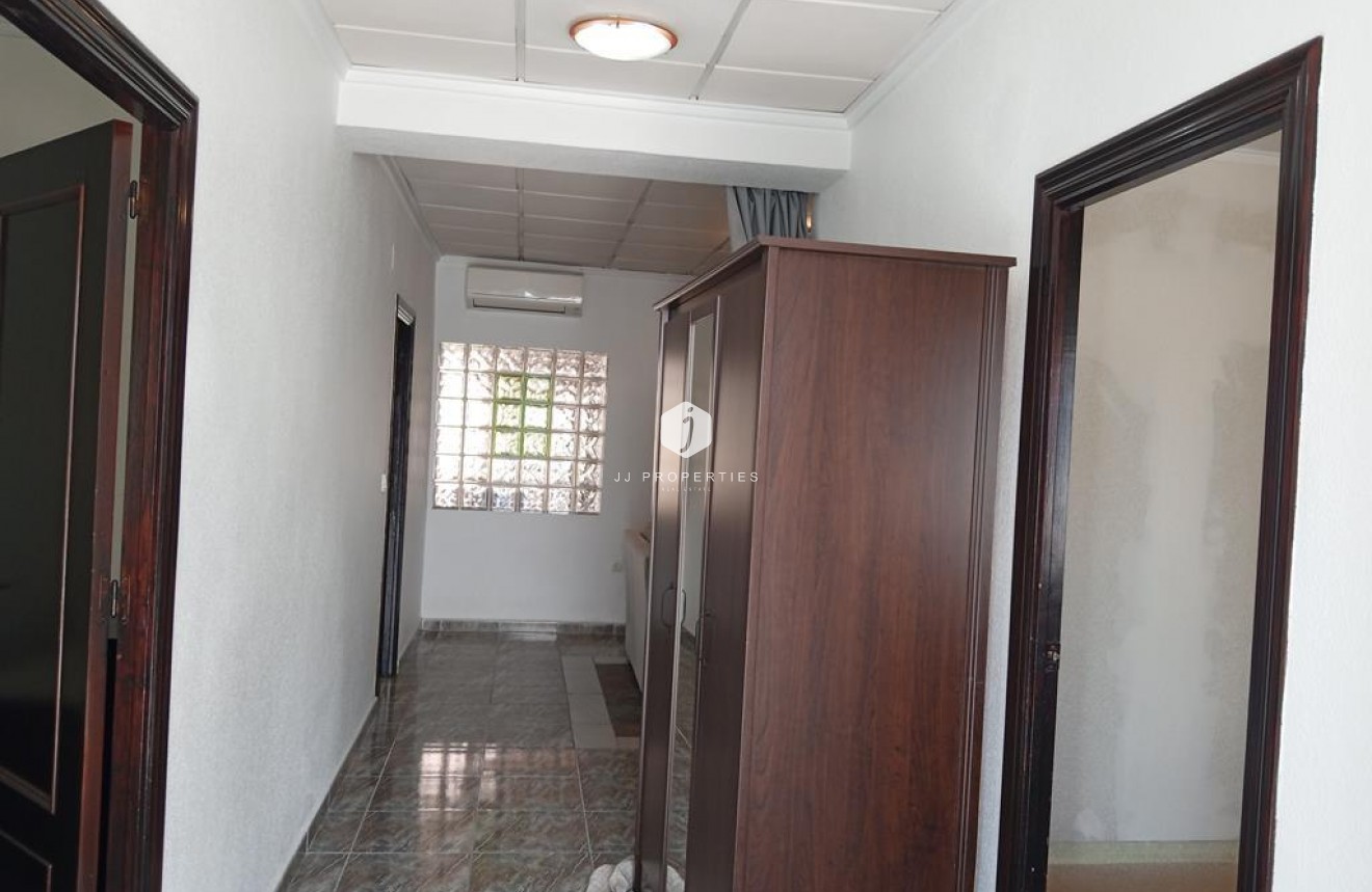 D'occasion - Chalet -
Los Montesinos - PUEBLO CENTRO