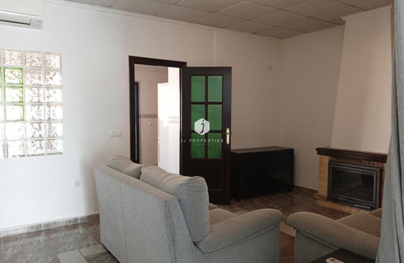 D'occasion - Chalet -
Los Montesinos - PUEBLO CENTRO