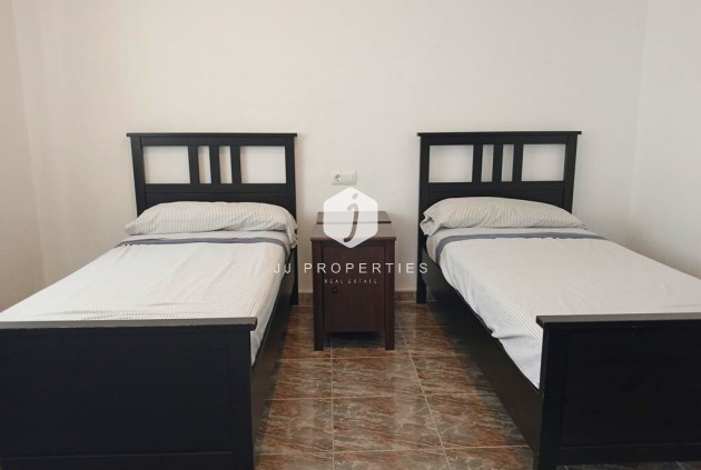 D'occasion - Chalet -
Los Montesinos - PUEBLO CENTRO
