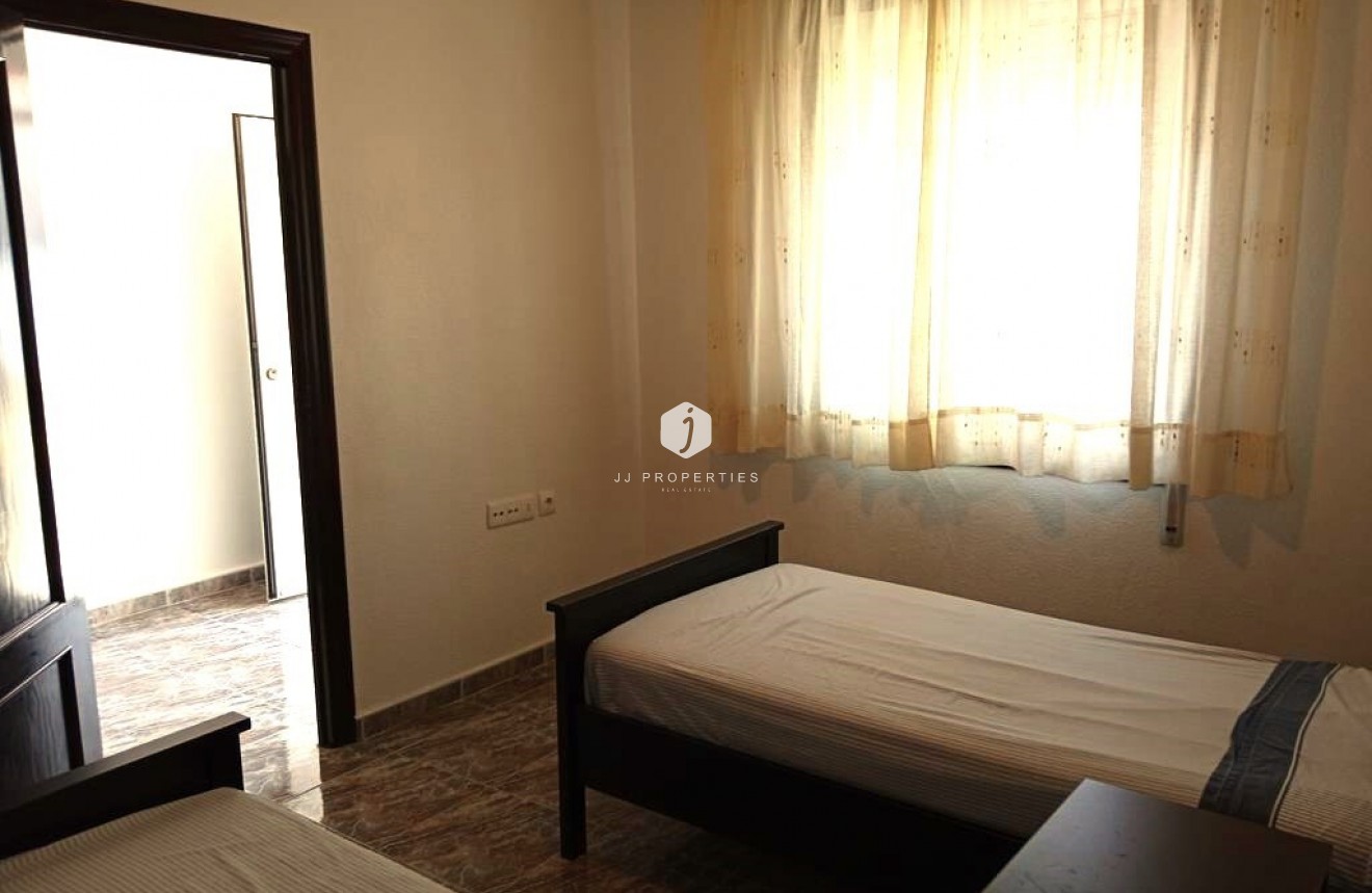 D'occasion - Chalet -
Los Montesinos - PUEBLO CENTRO