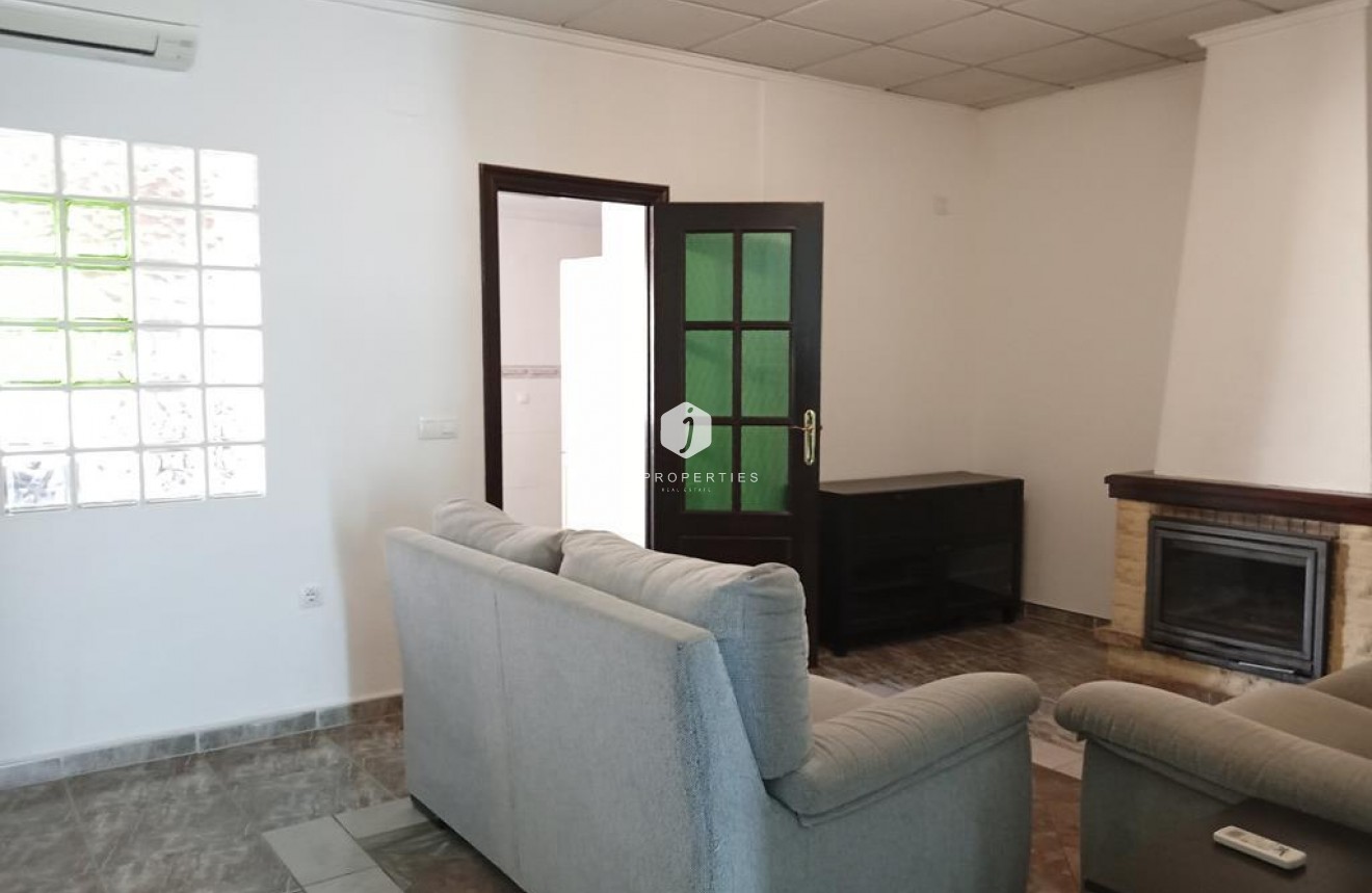 D'occasion - Chalet -
Los Montesinos - PUEBLO CENTRO