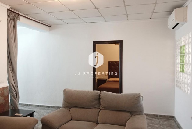 D'occasion - Chalet -
Los Montesinos - PUEBLO CENTRO