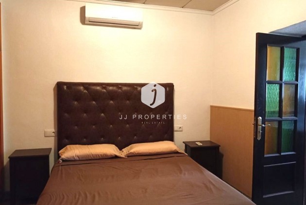 D'occasion - Chalet -
Los Montesinos - PUEBLO CENTRO