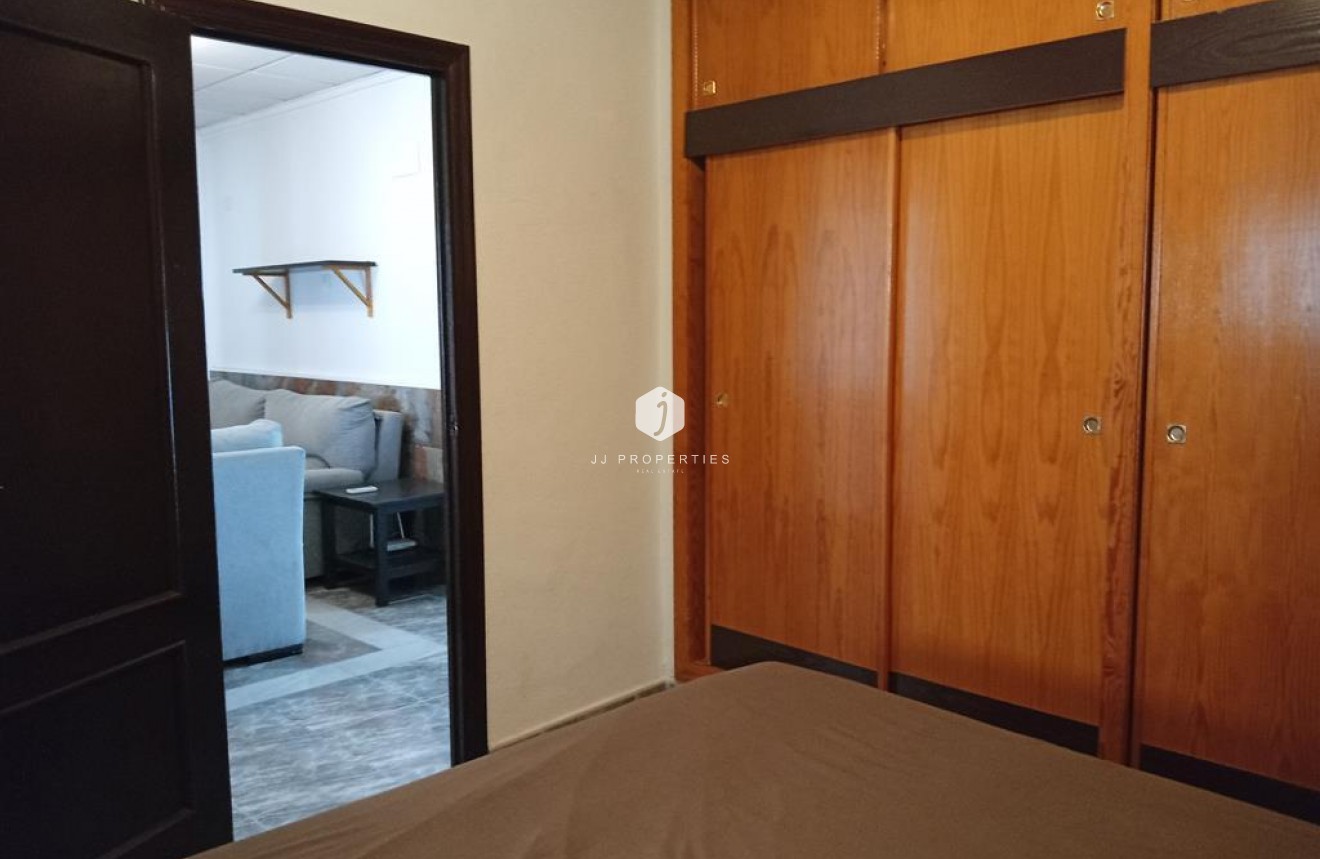 D'occasion - Chalet -
Los Montesinos - PUEBLO CENTRO