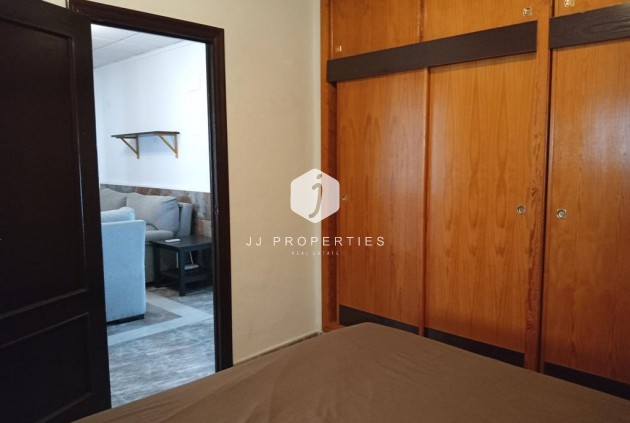 D'occasion - Chalet -
Los Montesinos - PUEBLO CENTRO