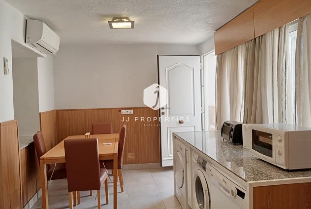 D'occasion - Chalet -
Los Montesinos - PUEBLO CENTRO