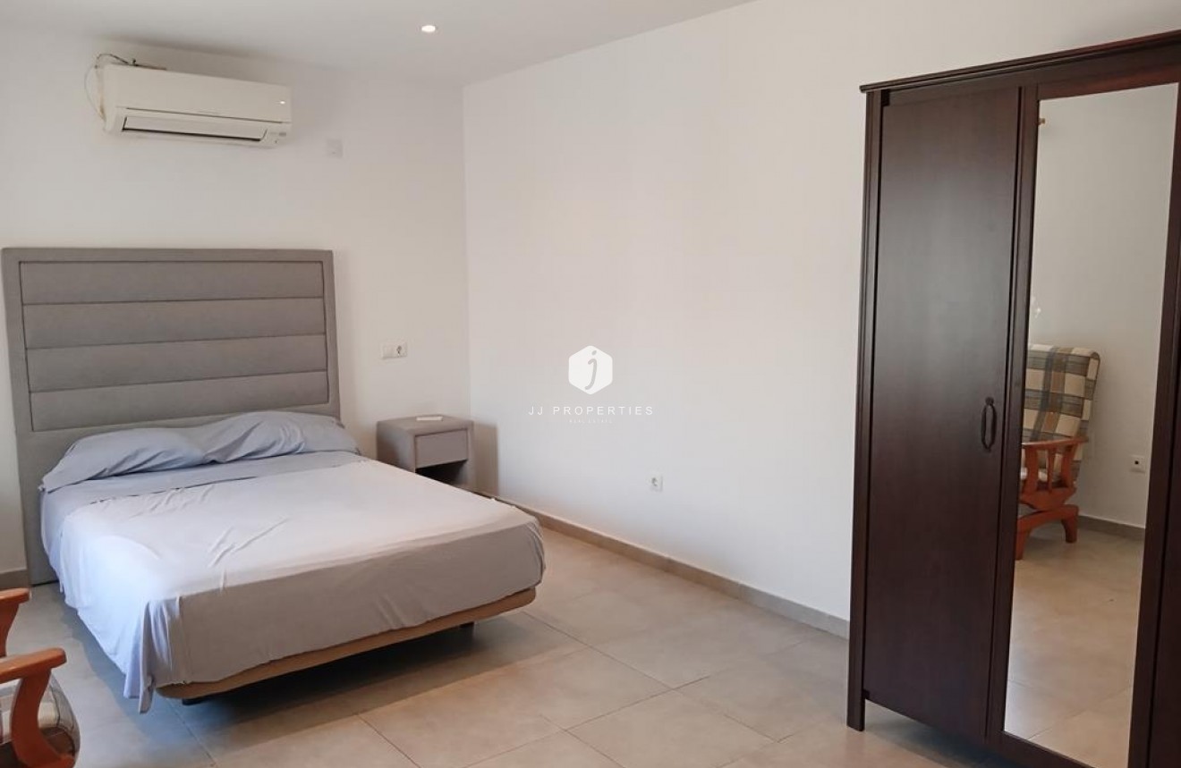 D'occasion - Chalet -
Los Montesinos - PUEBLO CENTRO