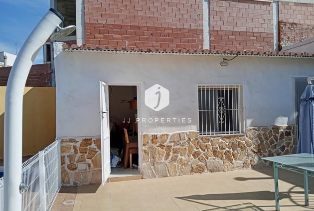 D'occasion - Chalet -
Los Montesinos - PUEBLO CENTRO