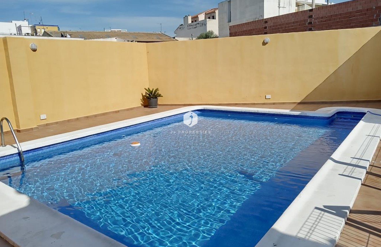 D'occasion - Chalet -
Los Montesinos - PUEBLO CENTRO