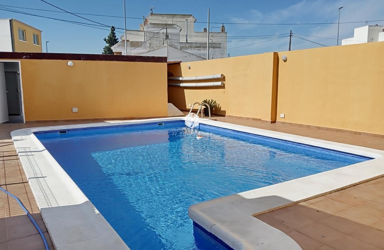 D'occasion - Chalet -
Los Montesinos - PUEBLO CENTRO
