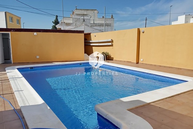 D'occasion - Chalet -
Los Montesinos - PUEBLO CENTRO