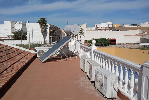 D'occasion - Chalet -
Los Montesinos - PUEBLO CENTRO