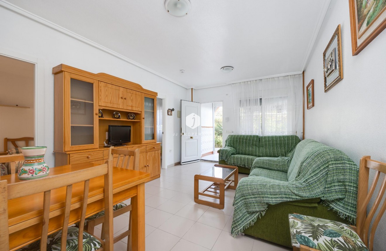 Resale - Bungalow -
Torrevieja - Costa Blanca