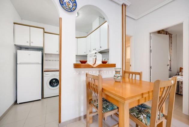 Resale - Bungalow -
Torrevieja - Costa Blanca