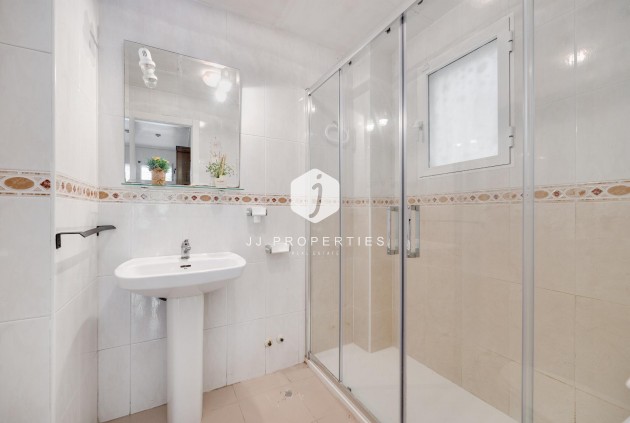 Resale - Bungalow -
Torrevieja - Costa Blanca