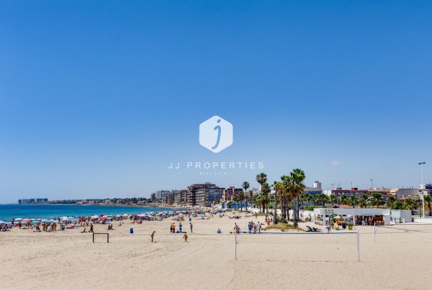 Resale - Bungalow -
Torrevieja - Costa Blanca