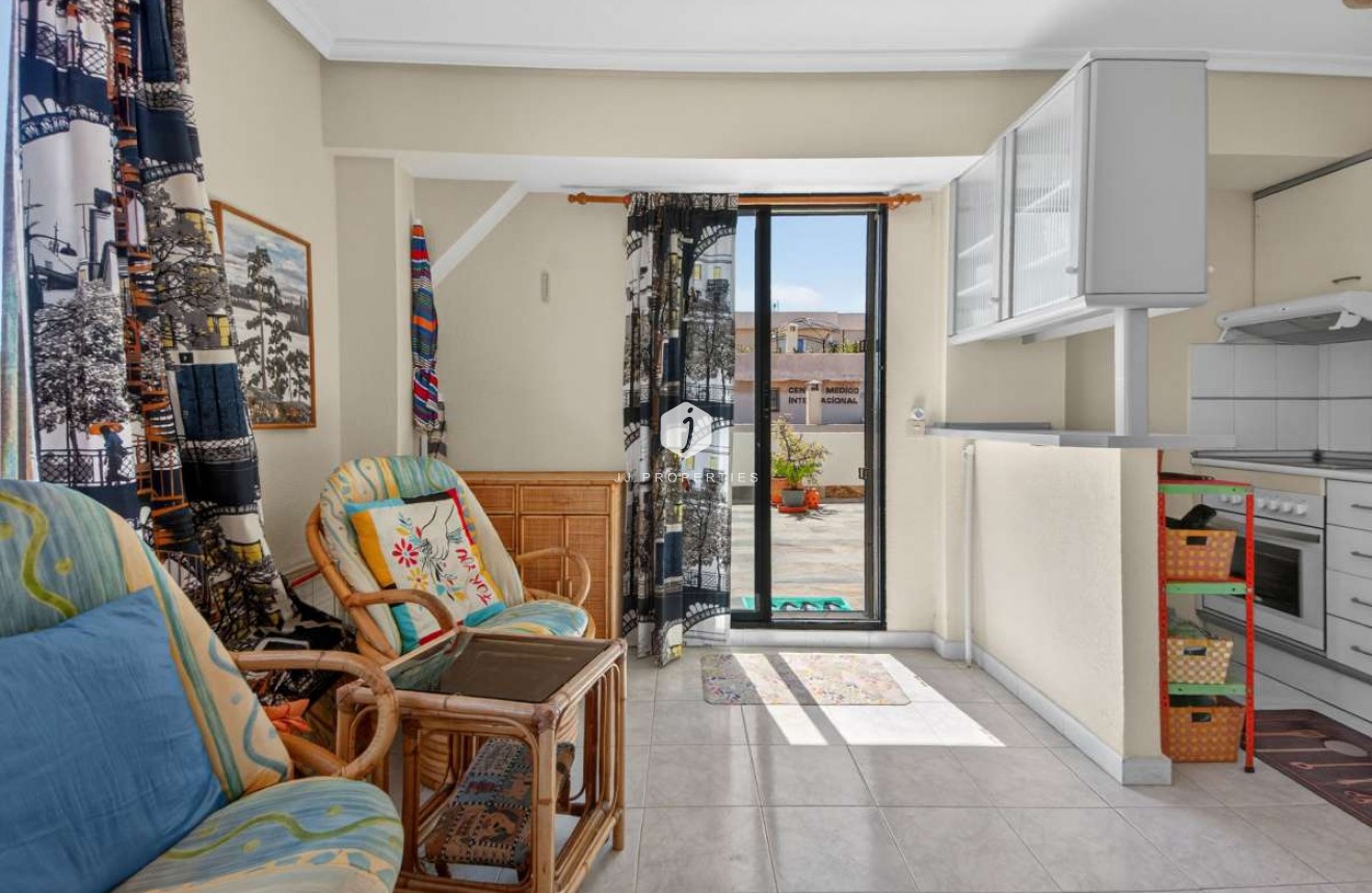 Aus zweiter Hand - Wohnung -
Punta Prima - Costa Blanca