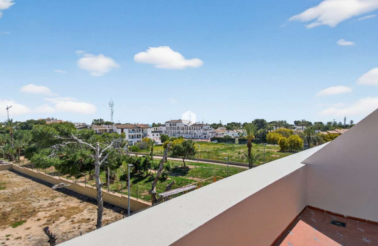Aus zweiter Hand - Wohnung -
Punta Prima - Costa Blanca